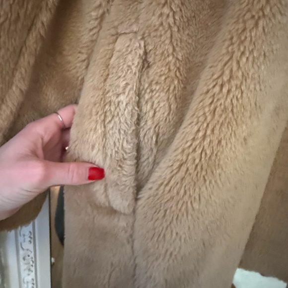 Babaton Teddy coat faux fur size M - Picture 5 of 11